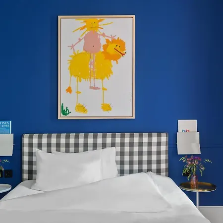 Готель Boutique & Art Helvetia 3*