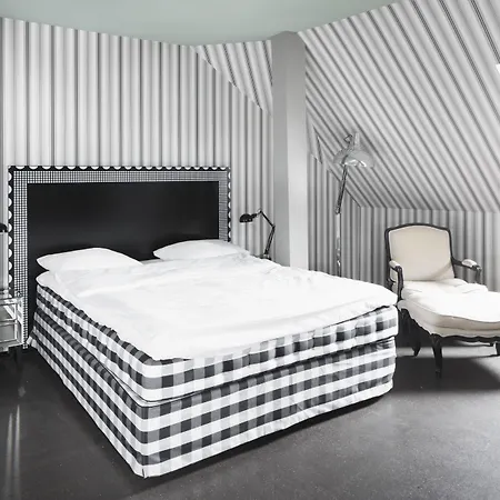 Hotel Boutique & Art Helvetia 3*