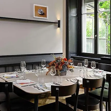 Отель Boutique & Art Helvetia 3*