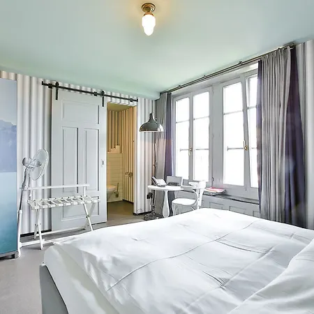 Готель Boutique & Art Helvetia 3*