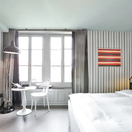 Готель Boutique & Art Helvetia 3*