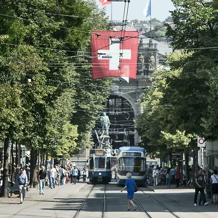 Готель Boutique & Art Helvetia
